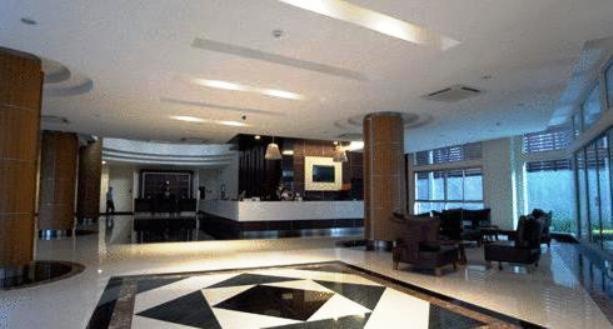 August Suites Pattaya Exterior foto